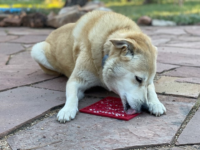 Love eMat - Enrichment Lick Mat for Dogs and Cats