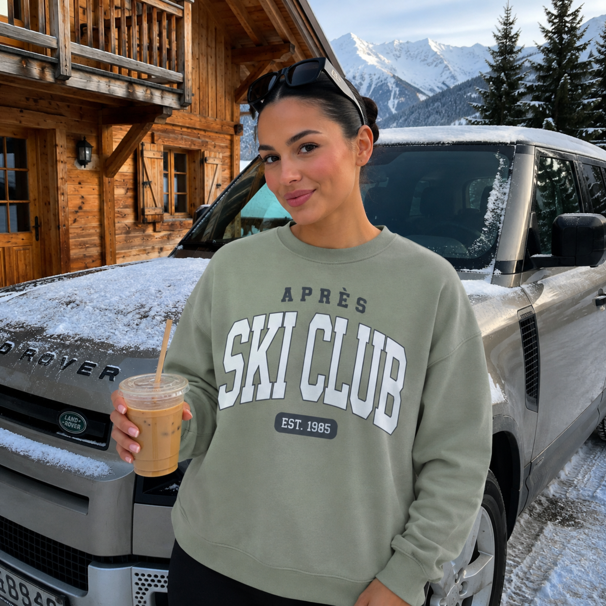 Après Ski Club Crewneck Sweatshirt