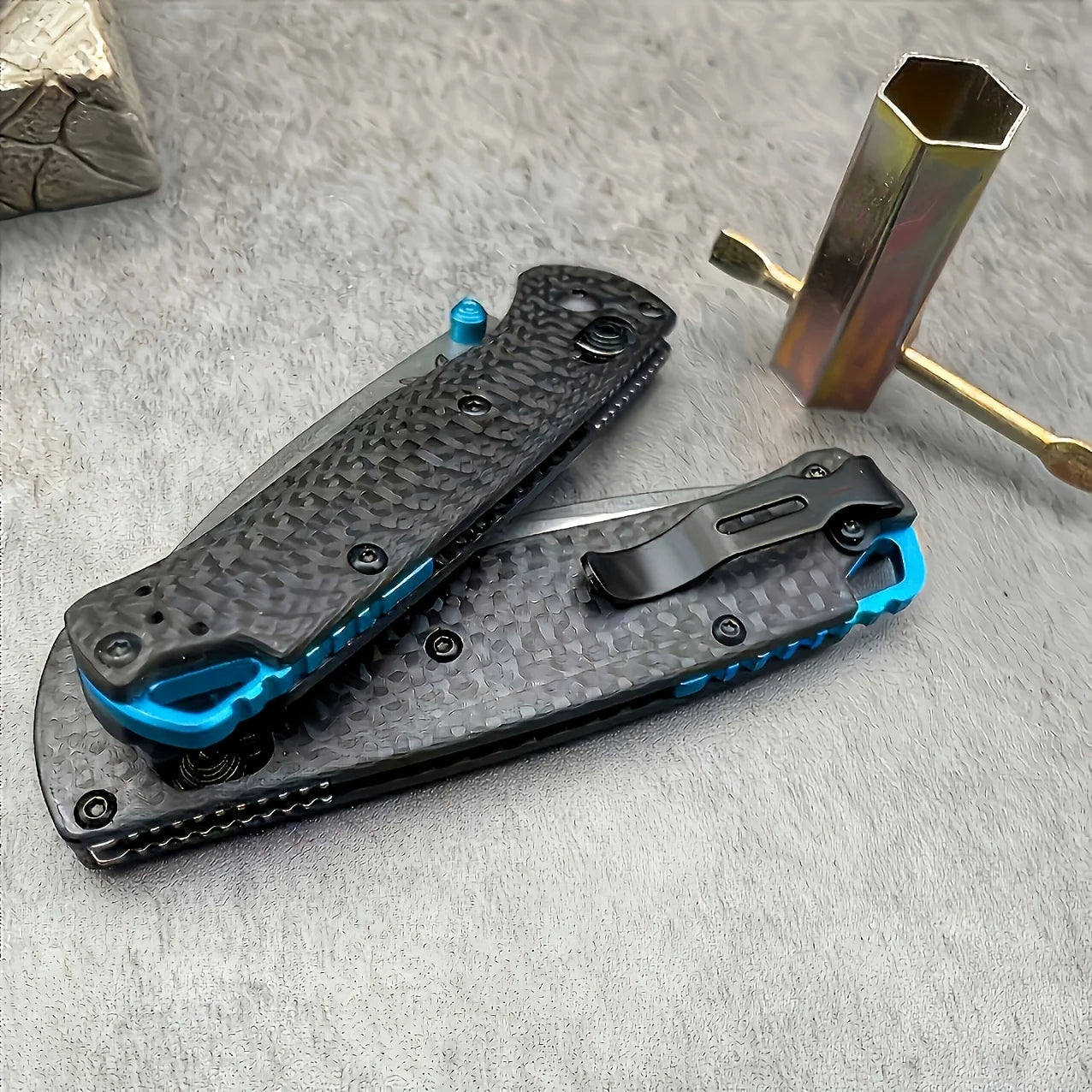 Folding Knife with Shaft Lock - High Hardness Blade