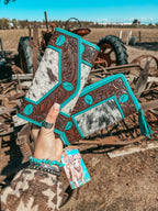 The Turquoise Dreams Wallet